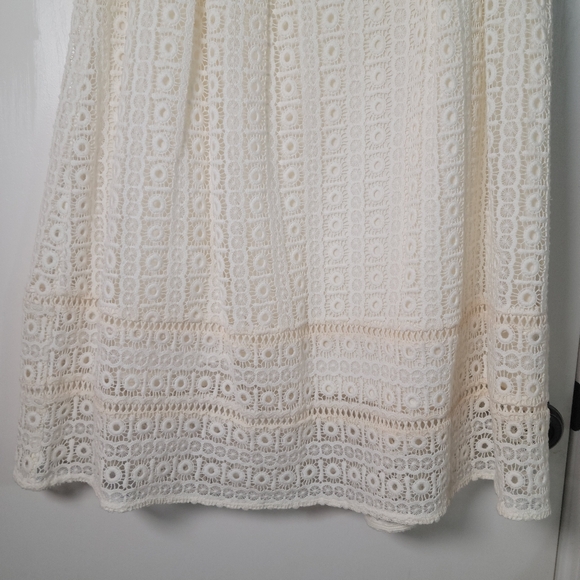 Boden Althea White Lace Midi Skirt | Chic Boho Style | Size 6 | Elegant Details - Picture 2 of 9